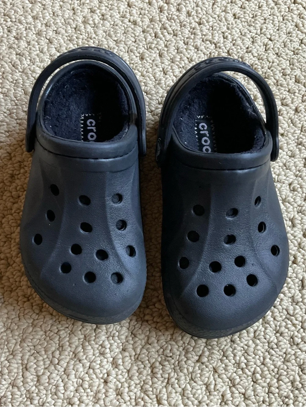CROCS Kids Black Classic Clog with Heel Strap Size 8-9